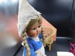 dutch doll blue b